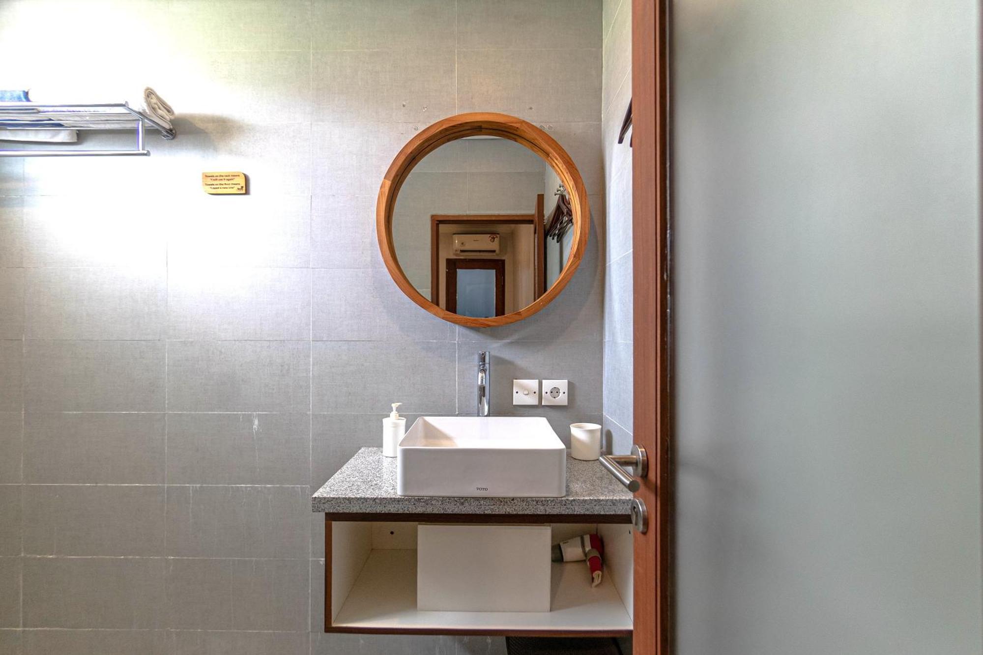 Ayuna Suites Canggu Bagian luar foto